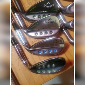 Meet your Posher, DEE